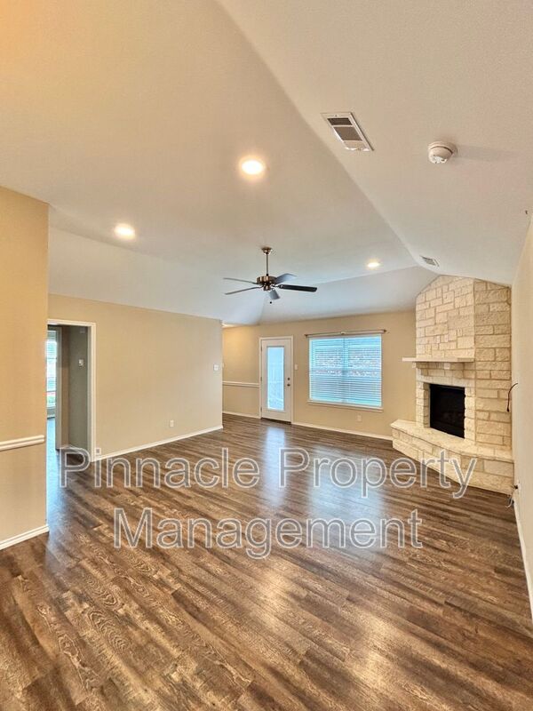 San Angelo House: 4245 Sedona Trl