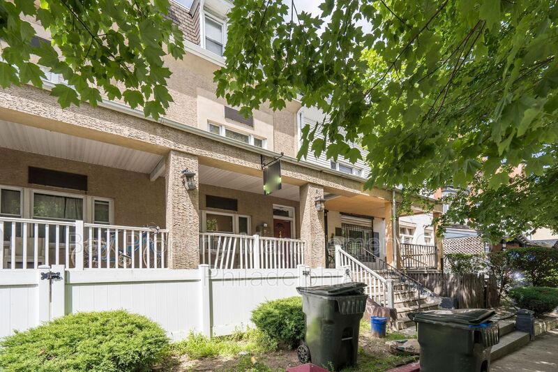 Philadelphia Condo: 4437 Chestnut St