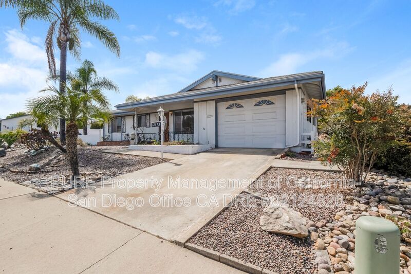 San Diego House: 12373 Mantilla Rd