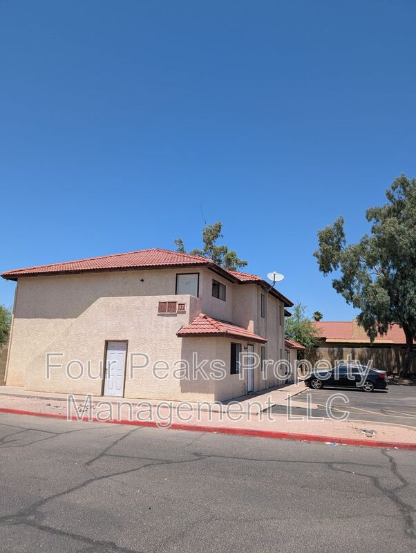 Mesa House: 2650 E. McKellips Rd.