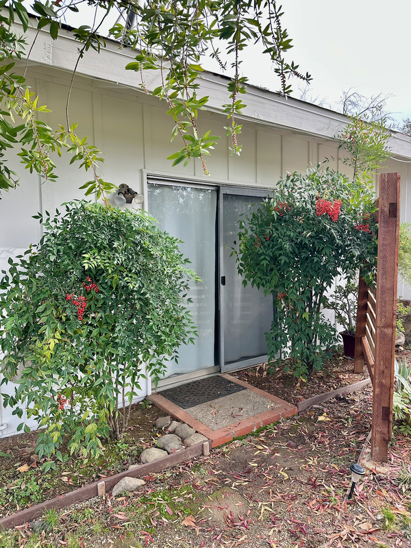 Newcastle House: 61XX Wise Road