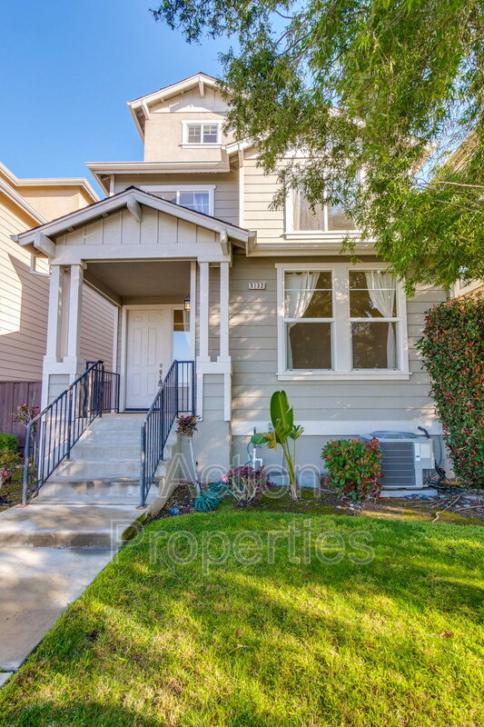 San Jose House: 5132 North First Street