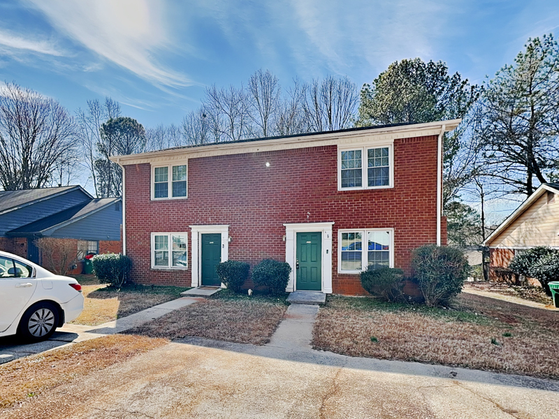 Stone Mountain Townhome: 5280 Ridge Forest Dr