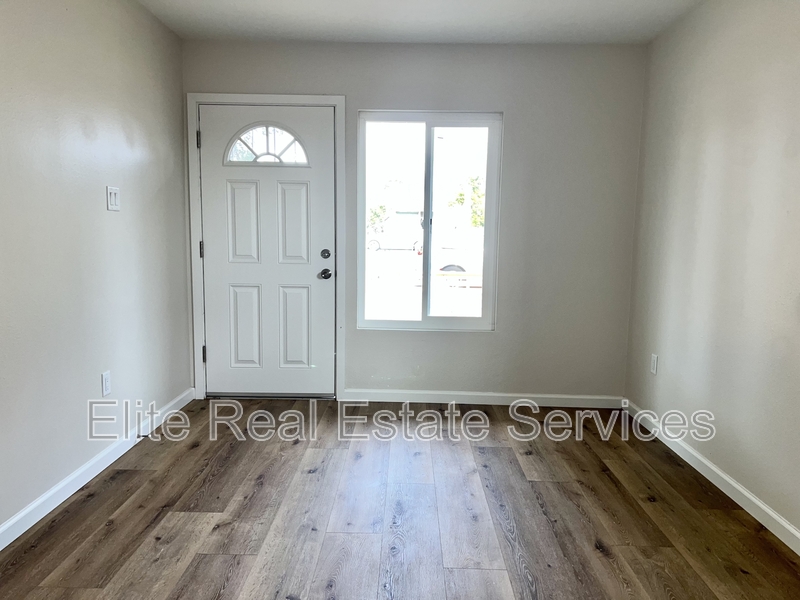 San Diego Condo: 3313 Clairemont Mesa Boulevard - 1