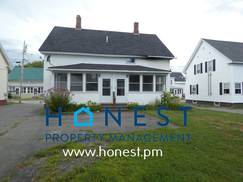 Winslow Condo: 8 LaSalle Street