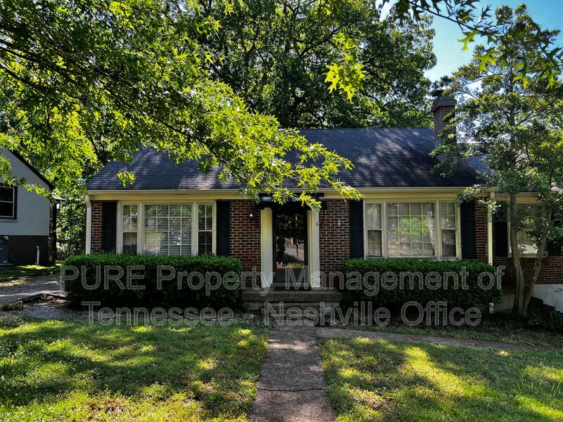 Nashville House: 5655 Kendall Dr