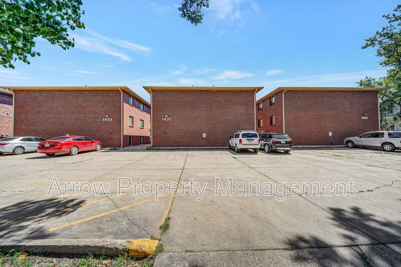 Lincoln Condo: 1431 D Street-8