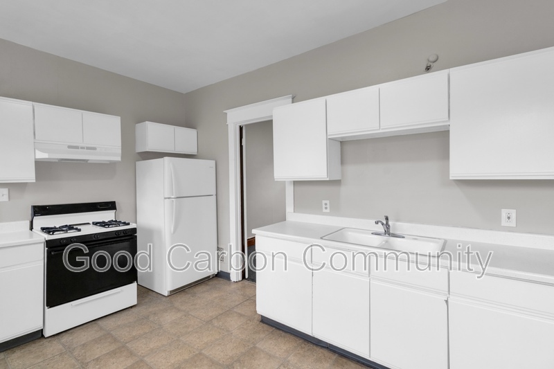 Buffalo Condo: 799 Niagara St