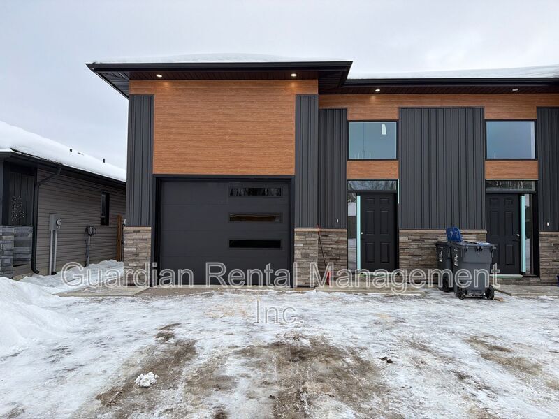 Thunder Bay Condo: 192 - 194 Bruin Cres