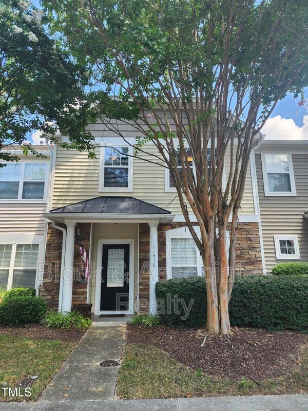 Raleigh House: 11416 Shadow Elms Lane