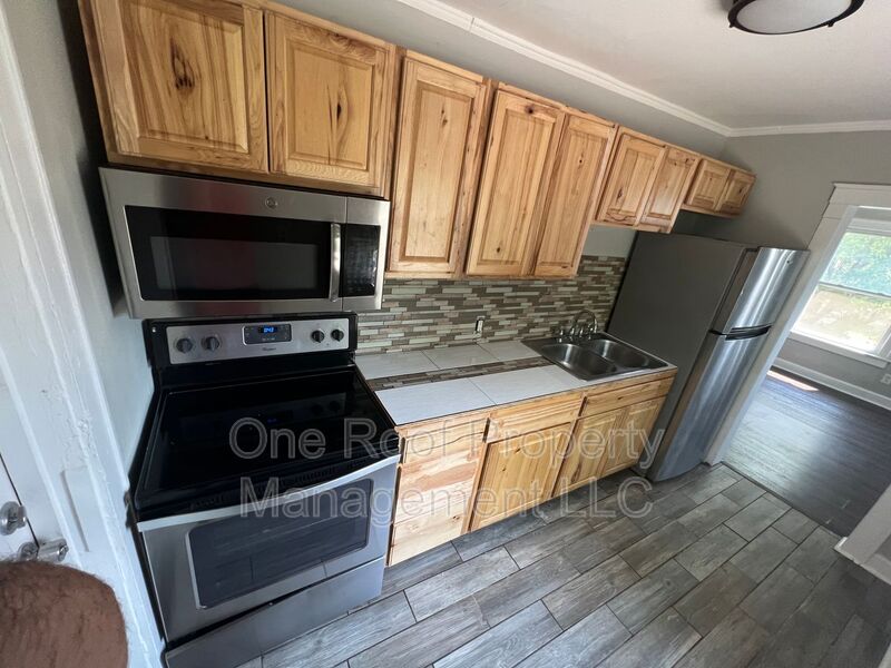 Kansas City House: 2450 Benton Blvd