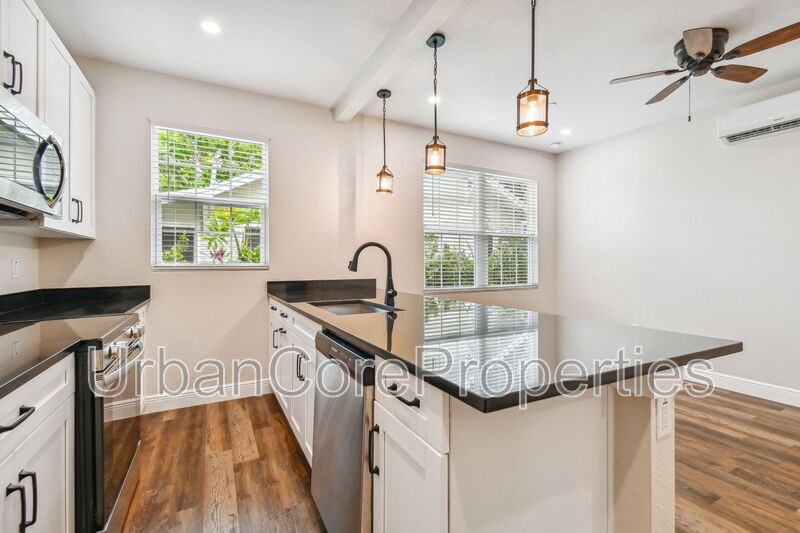St. Petersburg Condo: 325 15th Ave NE
