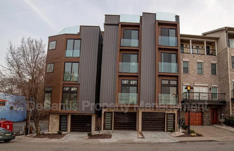 Pittsburgh House: 1958 Josephine Street