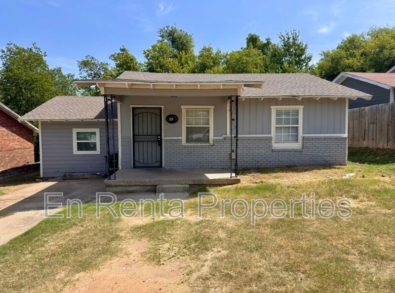 Fort Worth House: 2818 NW 31st