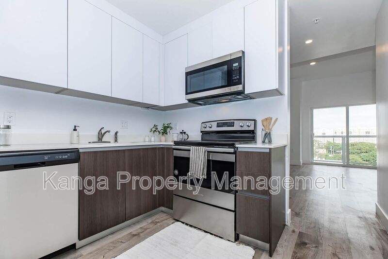 Miami Condo: 39 NW 7th Ave