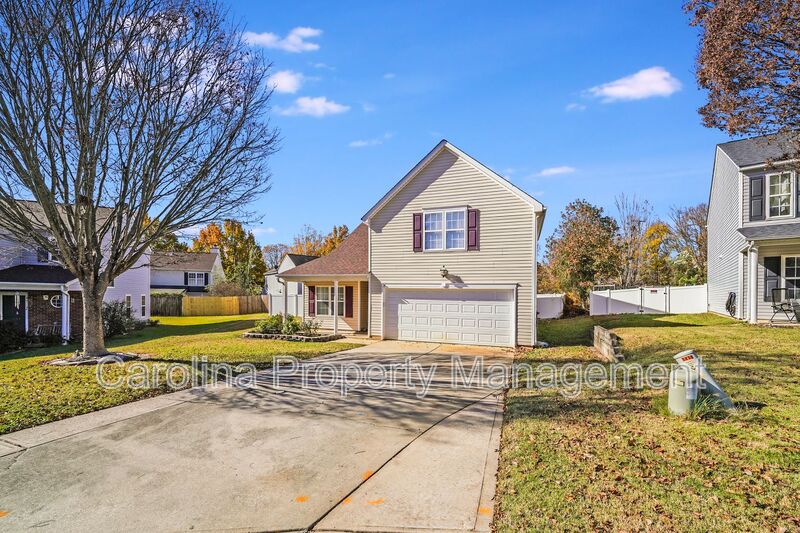 Concord House: 1427 Jabbok Pl NW