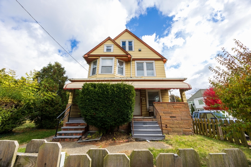 Cleveland Condo: 2257 East 80th Street - 2