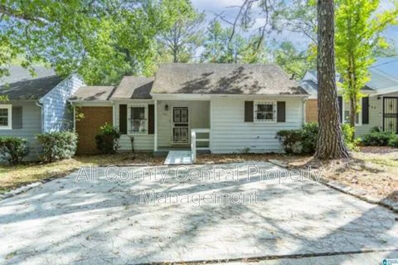 Birmingham House: 435 Valley Crest Dr