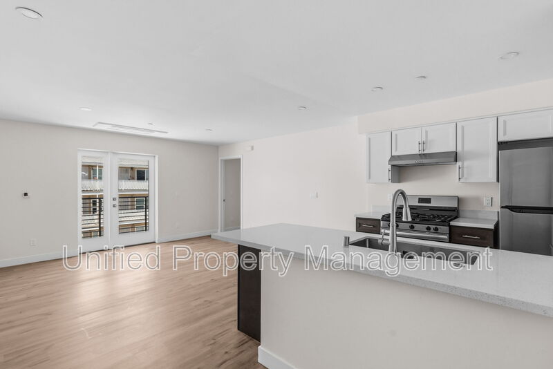 San Diego Condo: 4364 Alabama St - 302