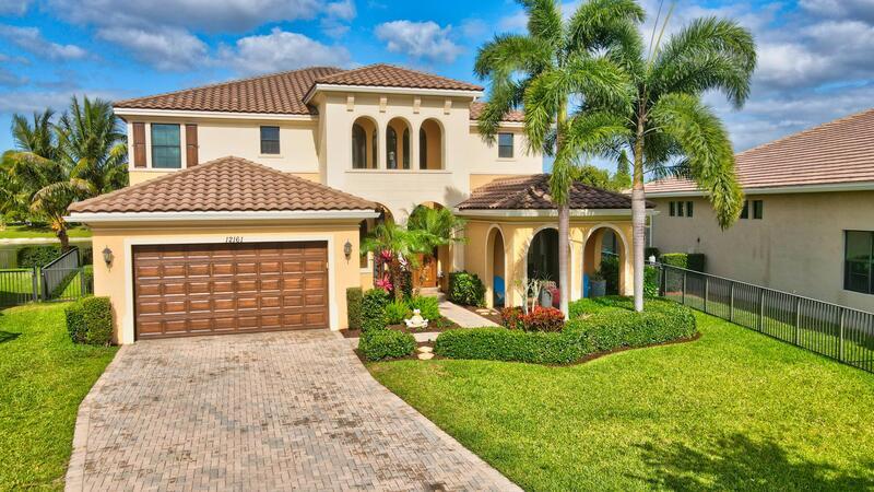 Boca Raton House: 12161 Boca Reserve Lane
