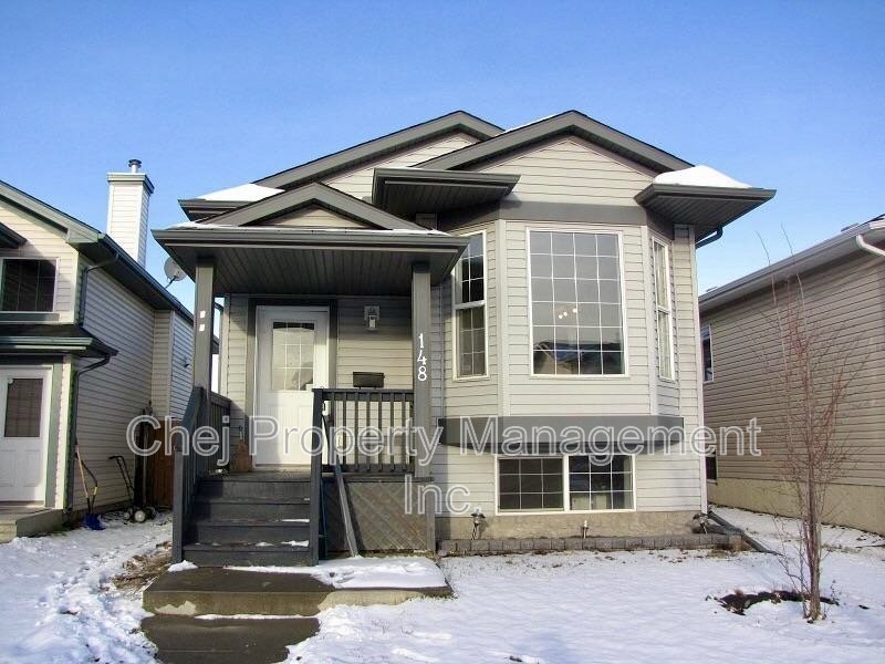 Edmonton House: 148 Brintnell Boulevard Northwest