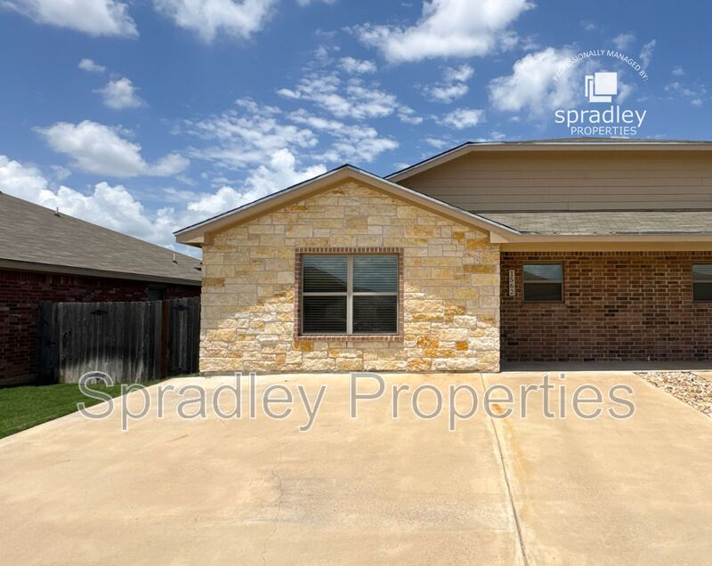 Belton Condo: 1562 Vani Ct