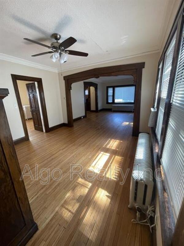 Minneapolis Condo: 1415 North Logan Avenue - 2