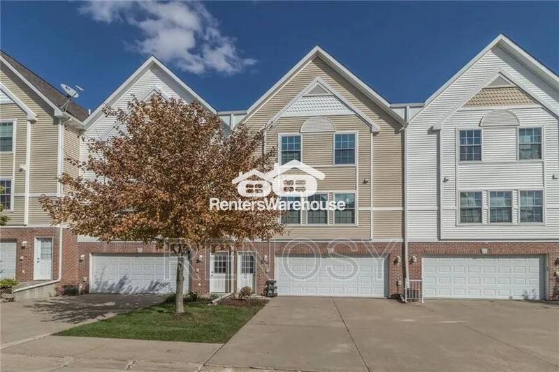 Ankeny House: 1228 SE Village View Lane