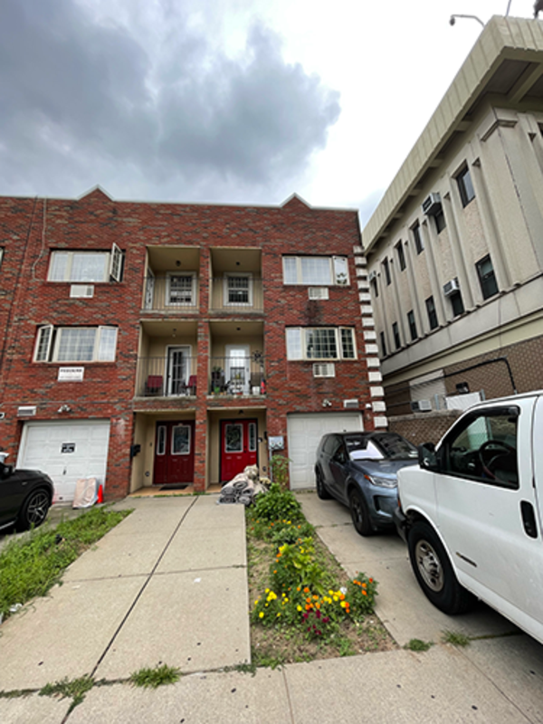 Request a Viewing for 2916 Snyder Avenue 2 Tenant Turner