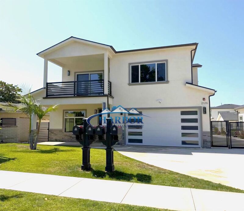Torrance House: 2126 W 238th Street