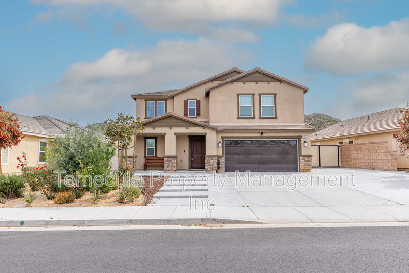 Menifee House: 28245 Digger Ln