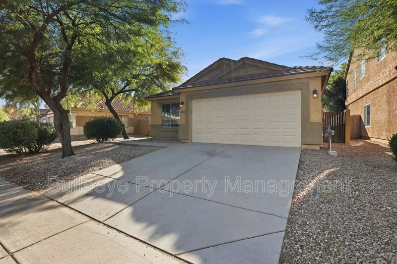 Queen Creek House: 2641 W Jasper Butte