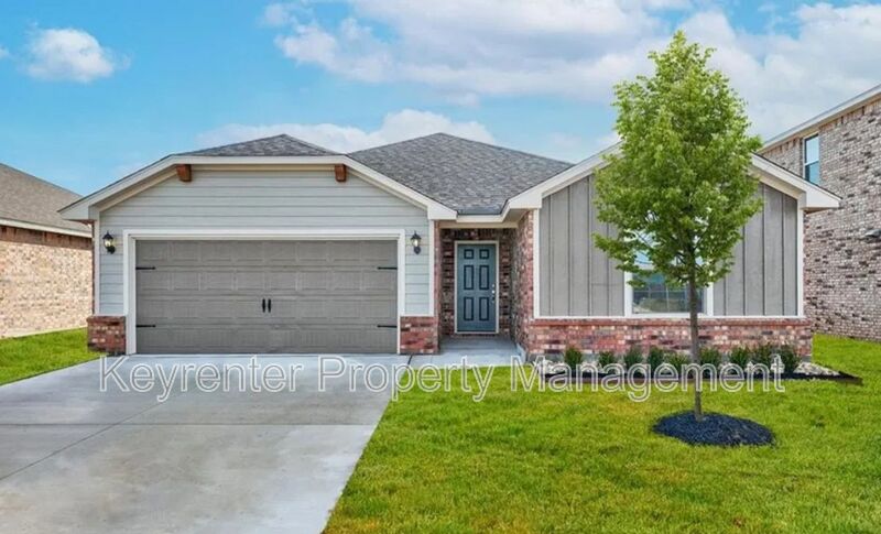 El Reno House: 1612 Maroon Dr