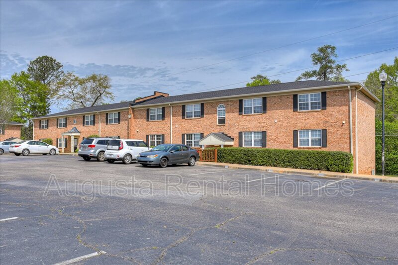 Augusta Condo: 2905 Arrowhead Drive - D10