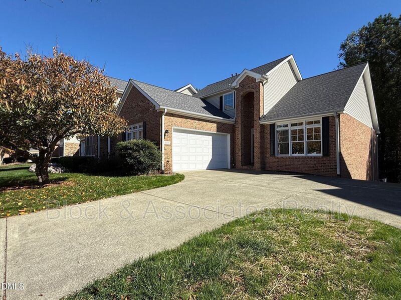 Raleigh House: 4800 Ludwell Branch Court