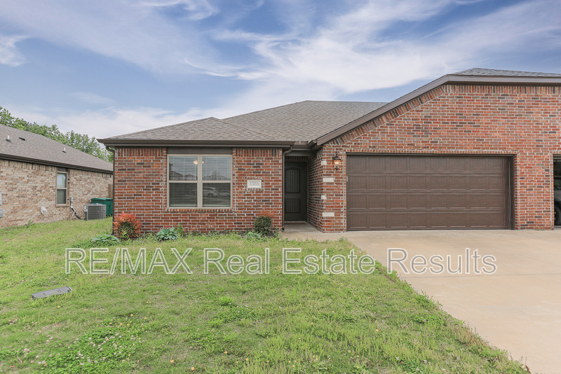 Centerton Condo: 1503 Purple Finch St
