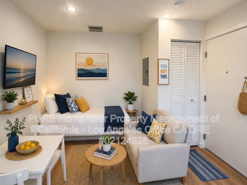Torrance House: 1536 1/2 W 205th St