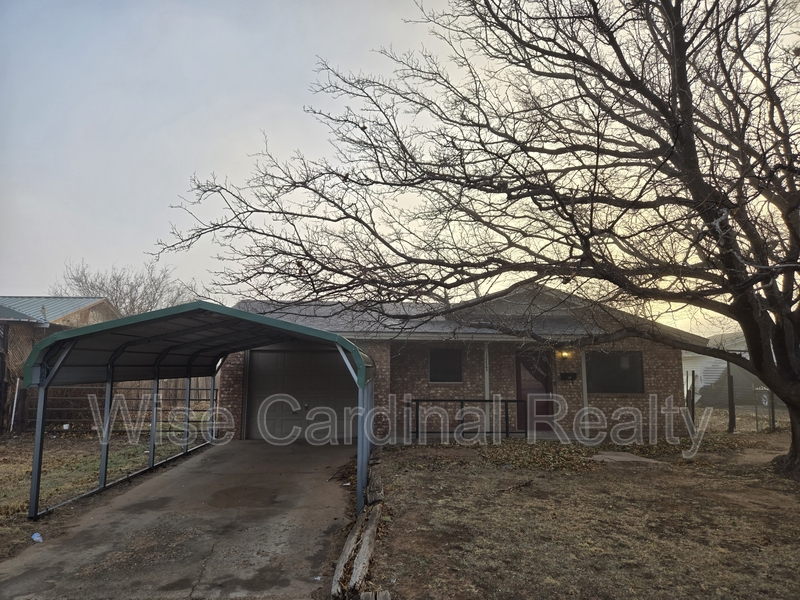 Levelland House: 1717 Avenue I