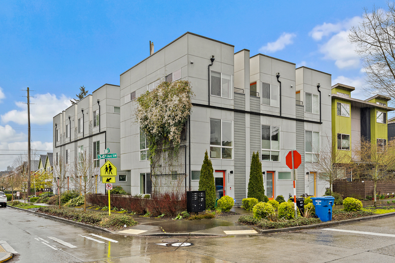 Seattle Townhome: 6500 34th Ave SW