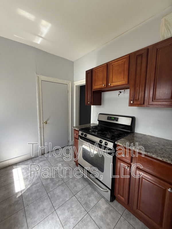 Orange Condo: 74 Park Street - 1