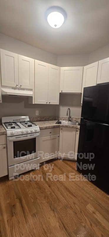 Lynn Condo: 20 High Street