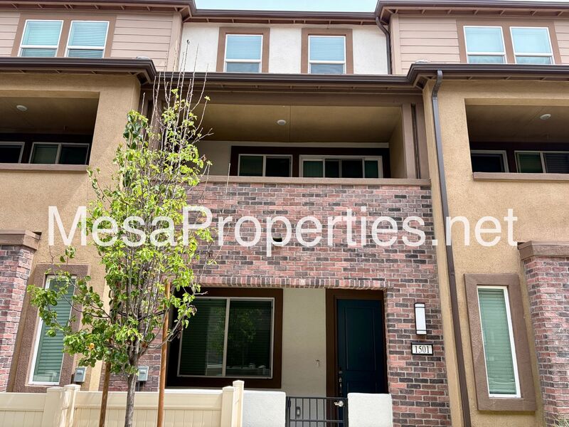 Pomona House: 1501 Stratus Dr.