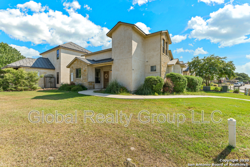 New Braunfels House: 1670 Gruene Vineyard Xing