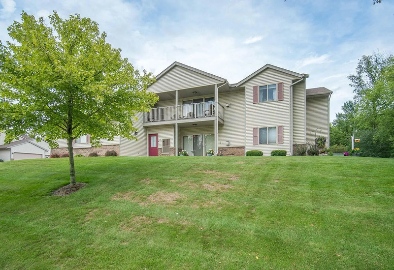 Allenton Condo: 806 Church St Unit 3