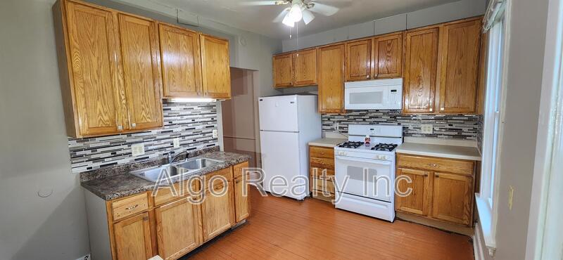 Minneapolis Condo: 2651 North Oliver Avenue - 1