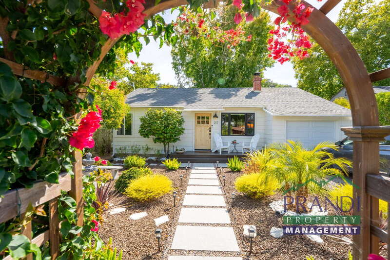 San Rafael House: 217 Humboldt St