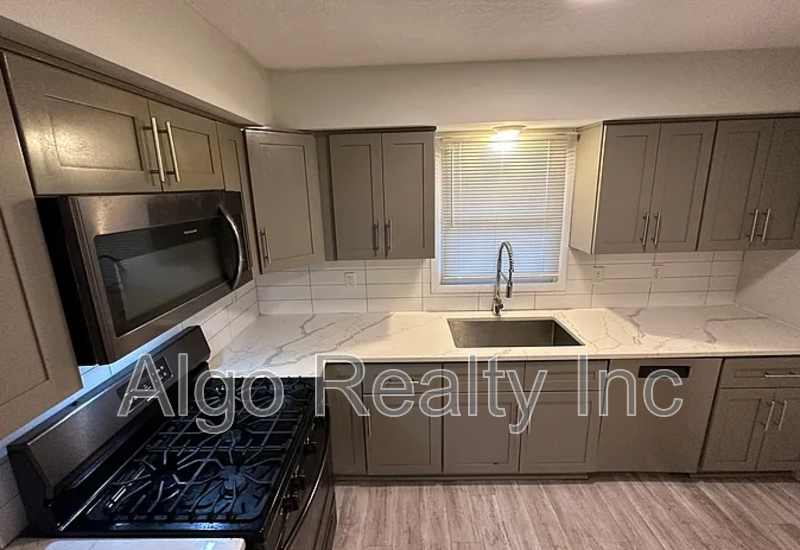 Columbia Heights Condo: 4628 Johnson Street Northeast - 4630