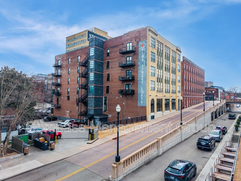 knoxville Condo: 220 W Jackson Ave, 205