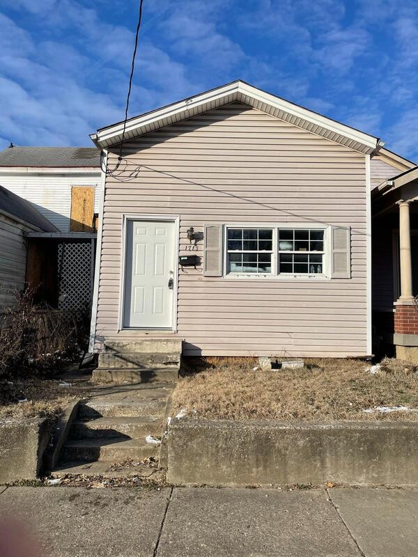 Louisville House: 1713 West Oak Street