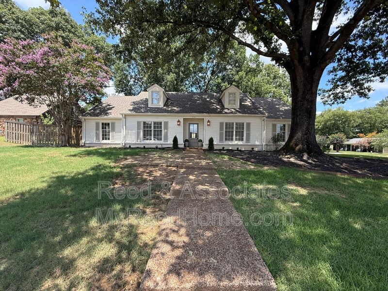 Germantown House: 7954 Neshoba Rd